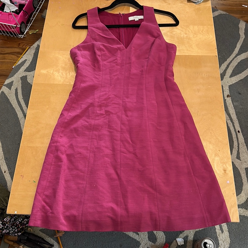 Super cute Ann Taylor Loft sheath dress - Size 4 in berry linen blend